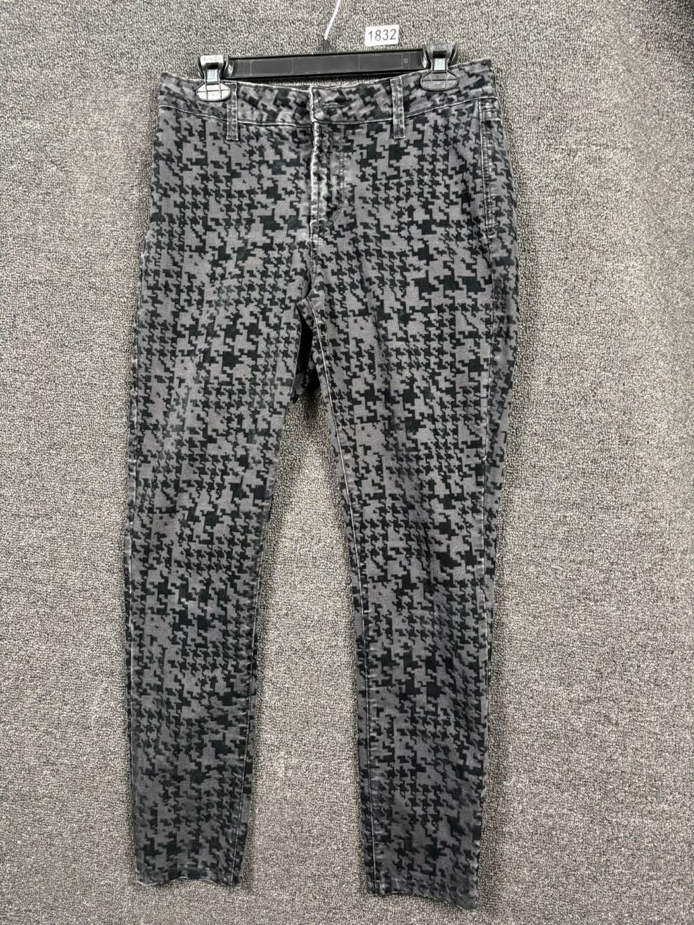 NYDJ Velvet Super Skinny Jeans Womens Size 4 Black Geometric Print Mid Rise